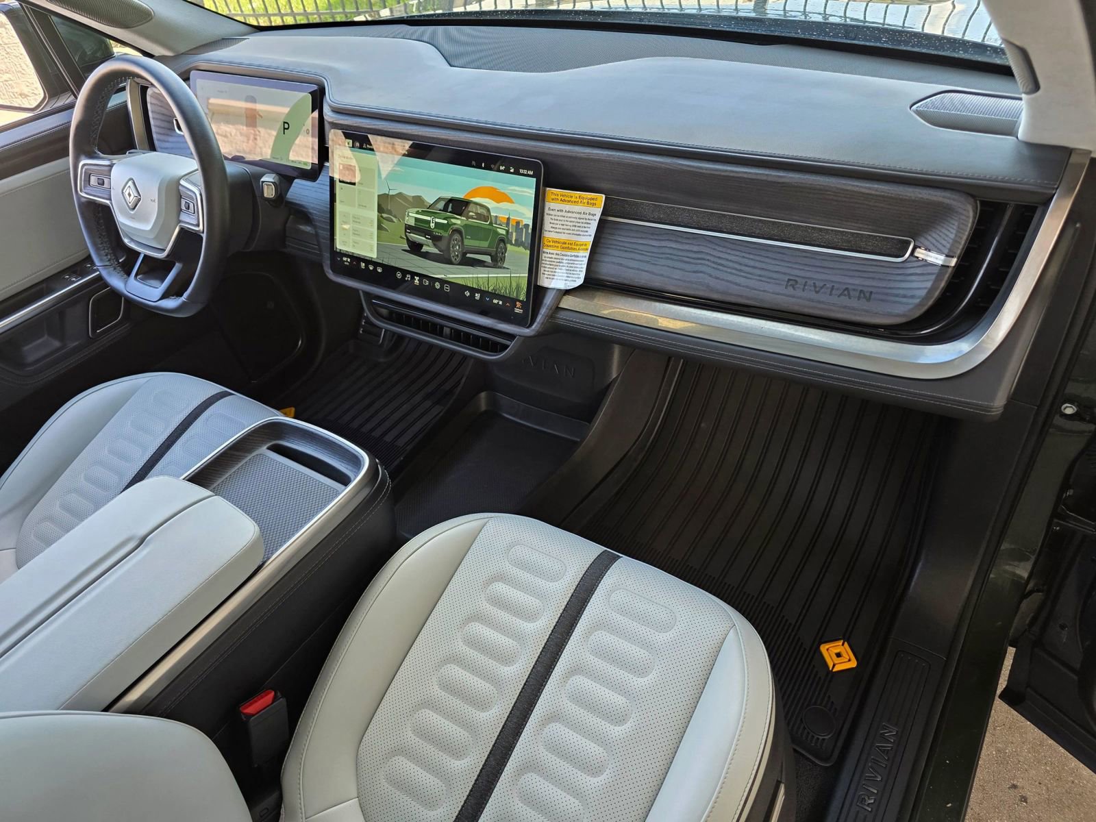 Used 2024 Rivian R1T Adventure AWD/4WD image 29