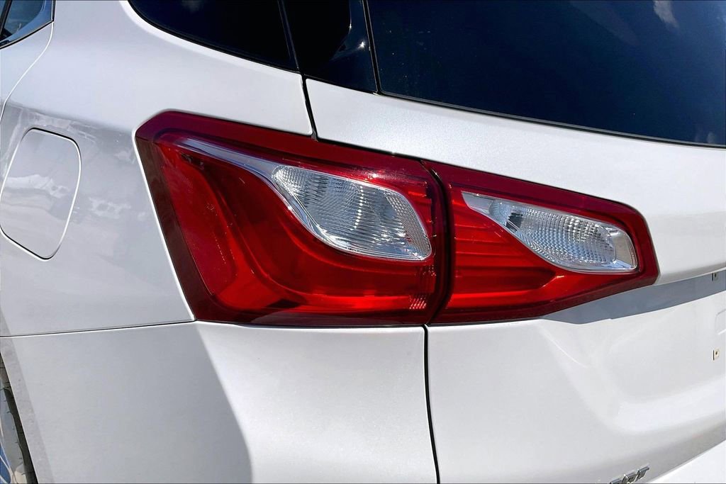 Used 2018 Chevrolet Equinox Premier FWD image 20