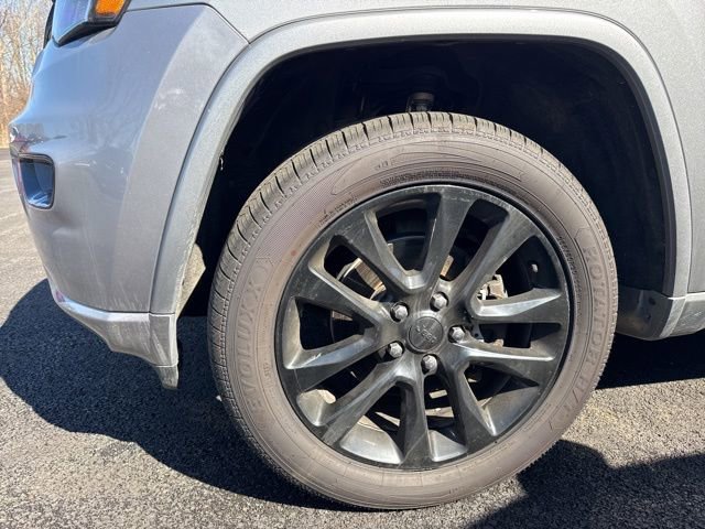 Used 2019 Jeep Grand Cherokee Altitude image 10