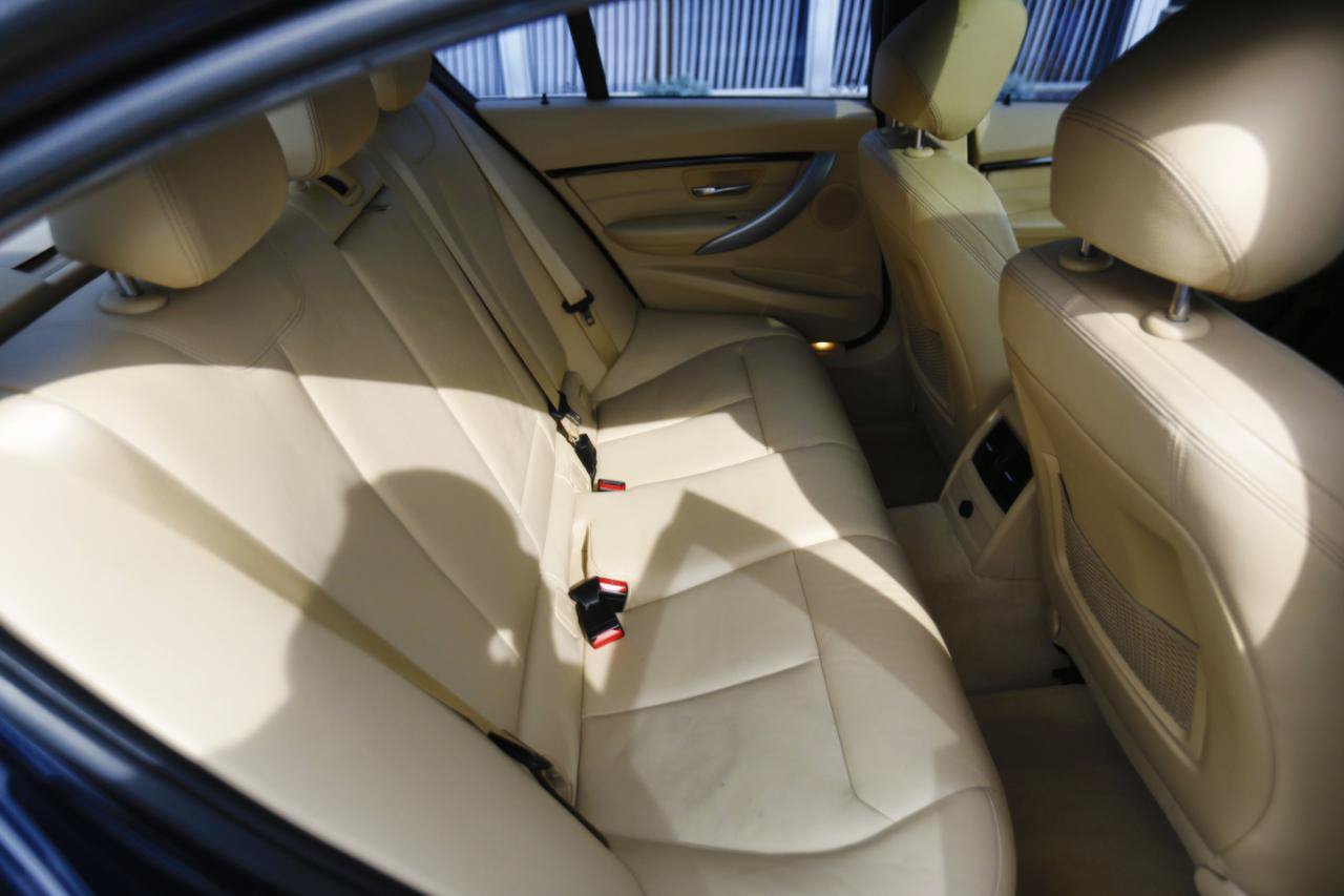Used 2016 BMW 328i Sedan RWD image 18