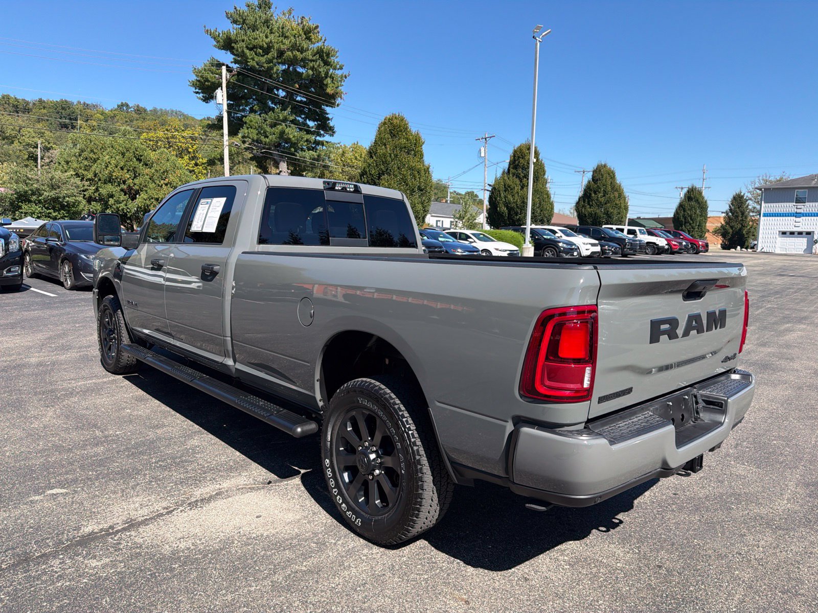 Used 2026 RAM 3500 Big Horn AWD/4WD image 3