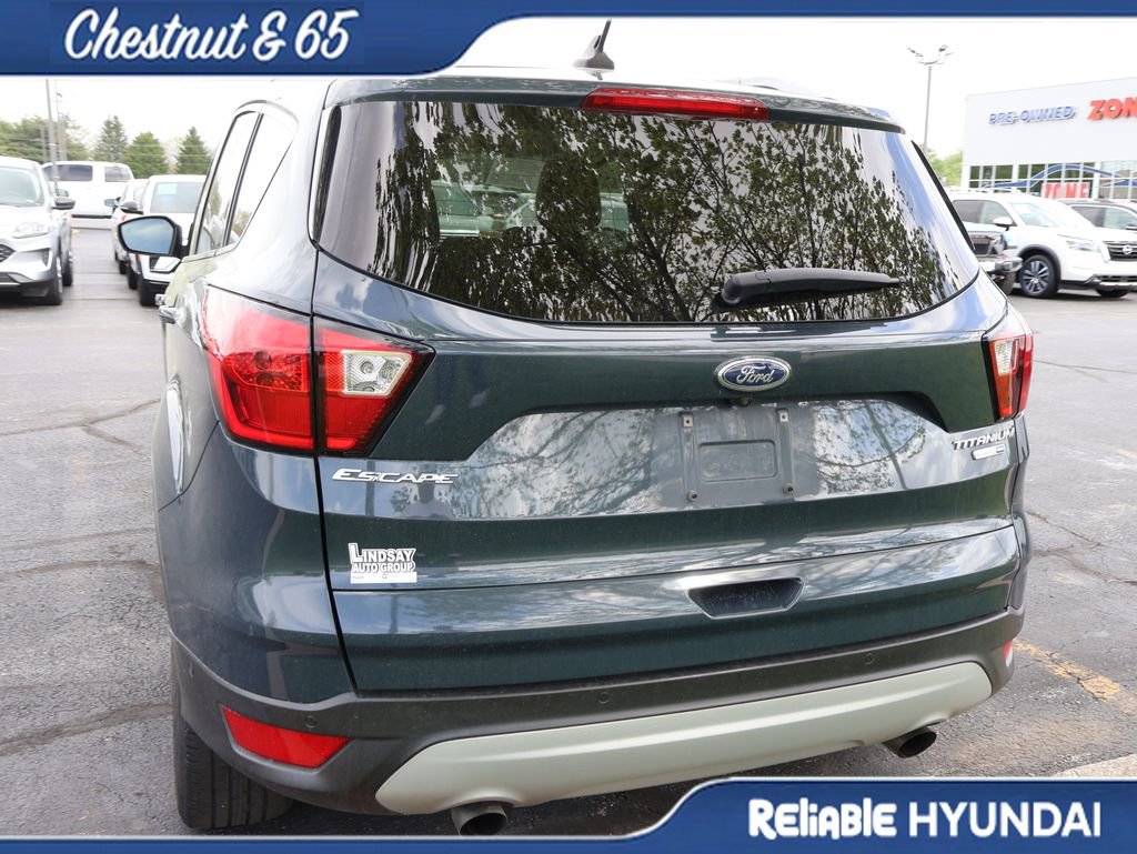 Used 2019 Ford Escape Titanium image 15
