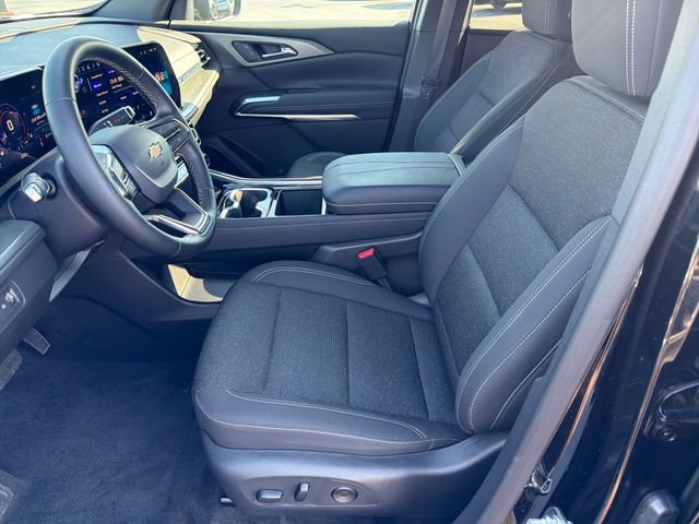 Used 2025 Chevrolet Traverse LT w/ LPO, Cargo Package AWD/4WD image 10