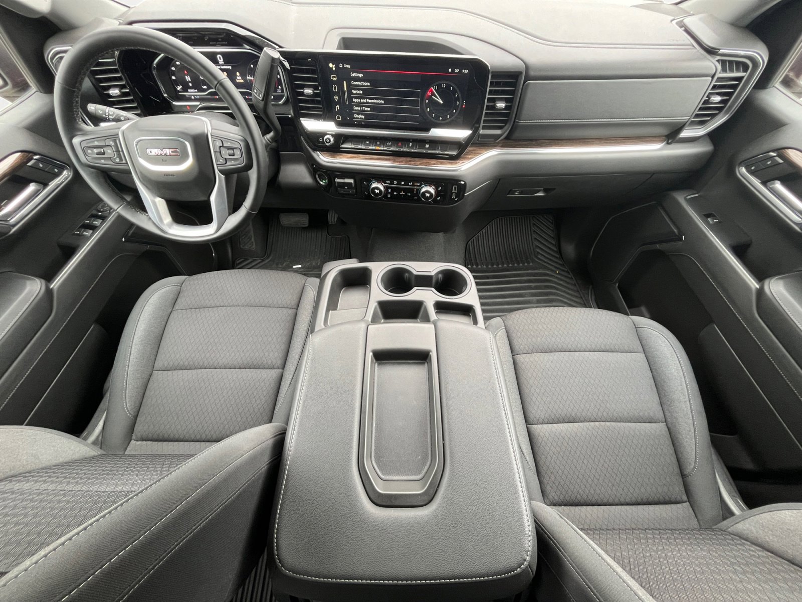 Used 2024 GMC Sierra 1500 Elevation image 2
