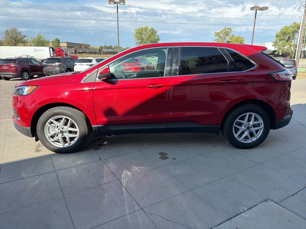 Used 2024 Ford Edge SEL image 10