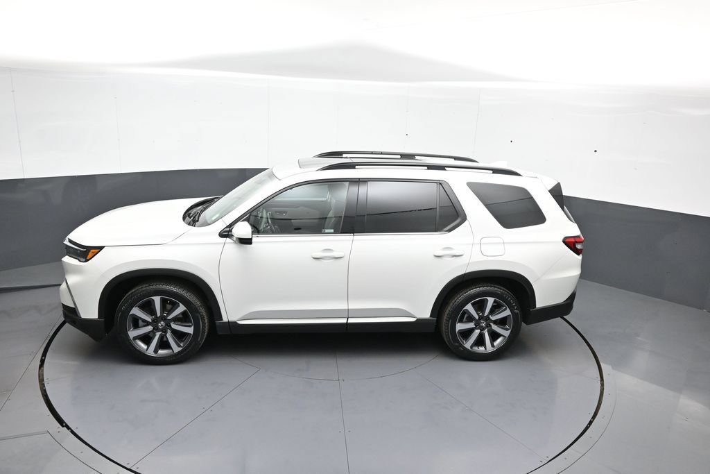 Certified 2024 Honda Pilot Touring image 43