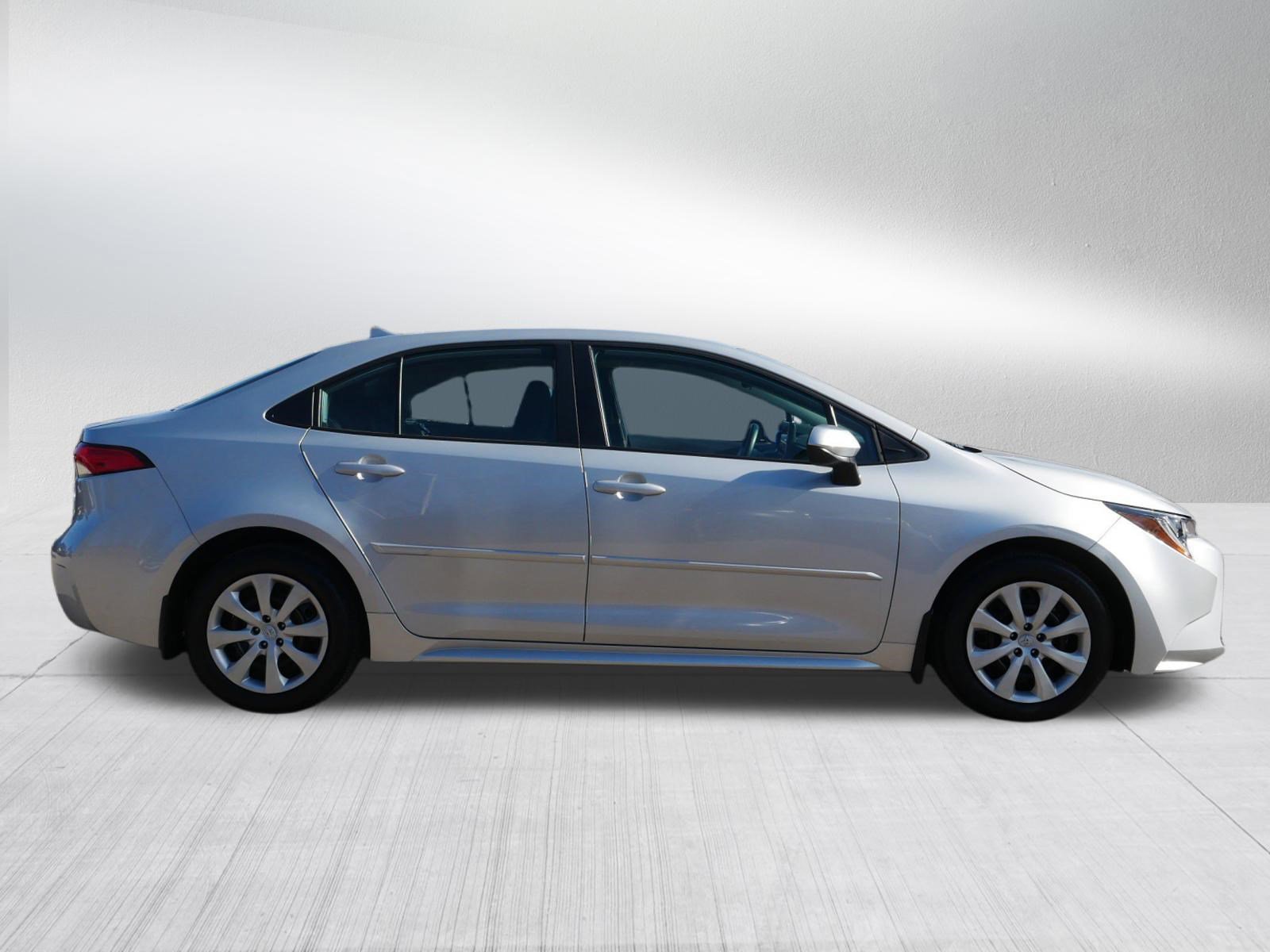 Used 2024 Toyota Corolla LE FWD image 8