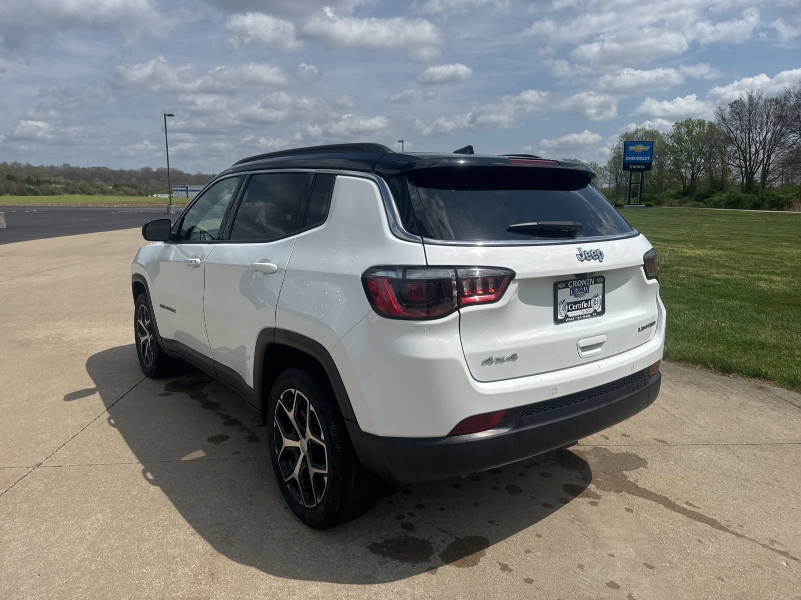 Used 2024 Jeep Compass Limited AWD/4WD image 7