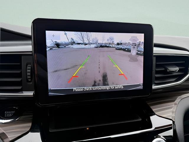 Used 2023 Ford Explorer Limited w/ Equipment Group 301A AWD/4WD image 11