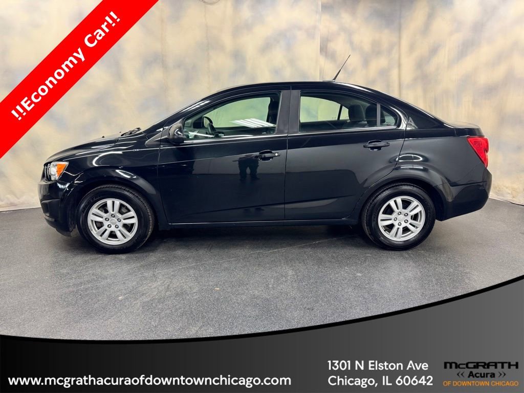 Used 2013 Chevrolet Sonic LT image 3