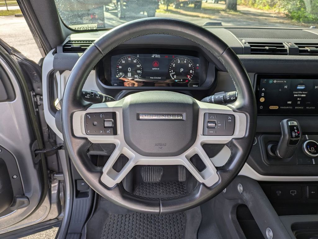 Used 2023 Land Rover Defender 90 S image 20