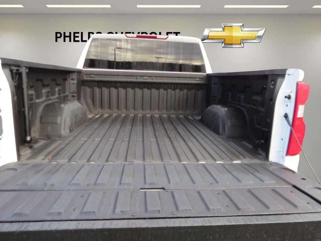 Certified 2025 Chevrolet Silverado 1500 Custom w/ Turbomax Blackout Package image 12