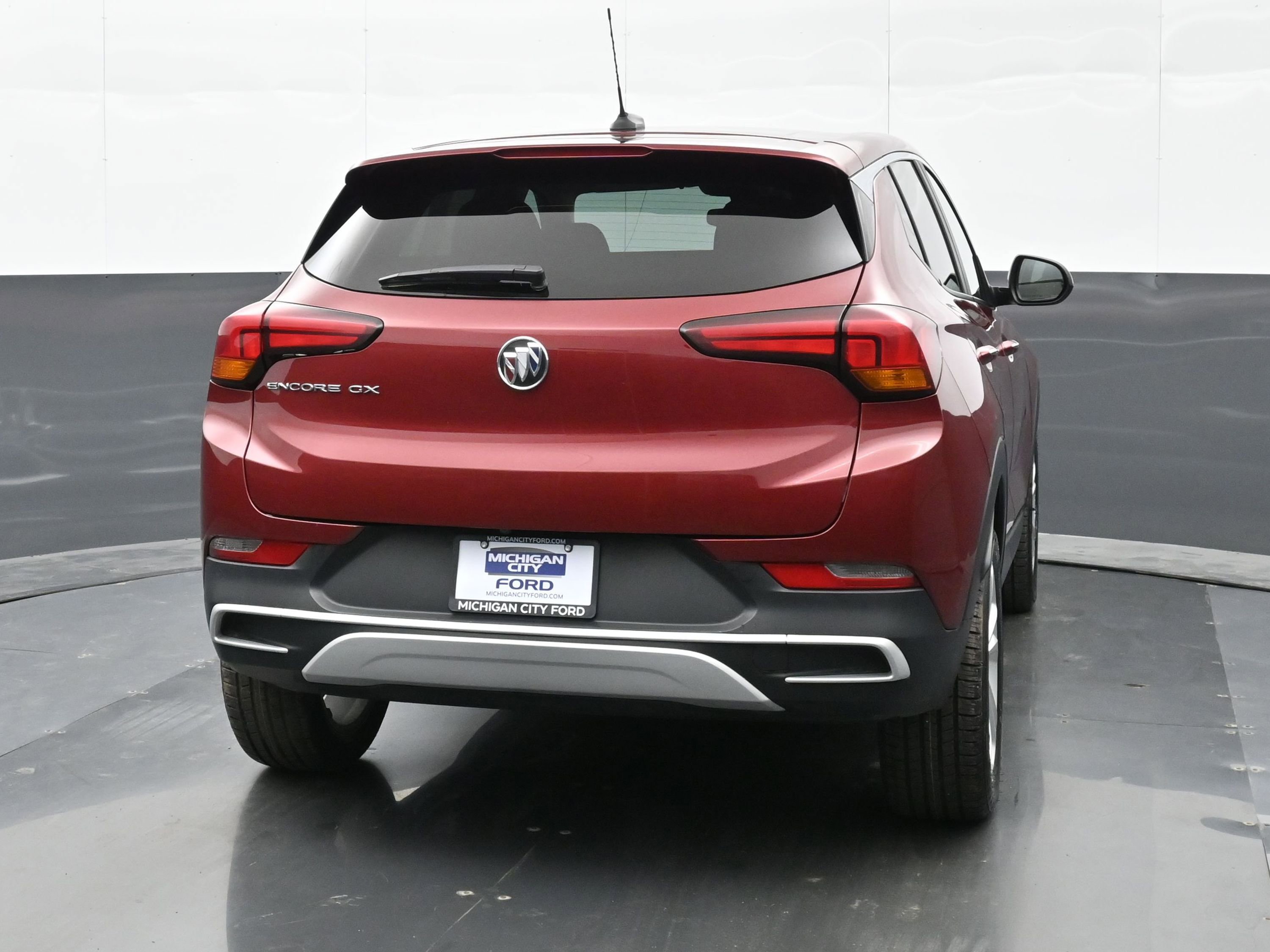 Used 2023 Buick Encore GX Preferred image 3