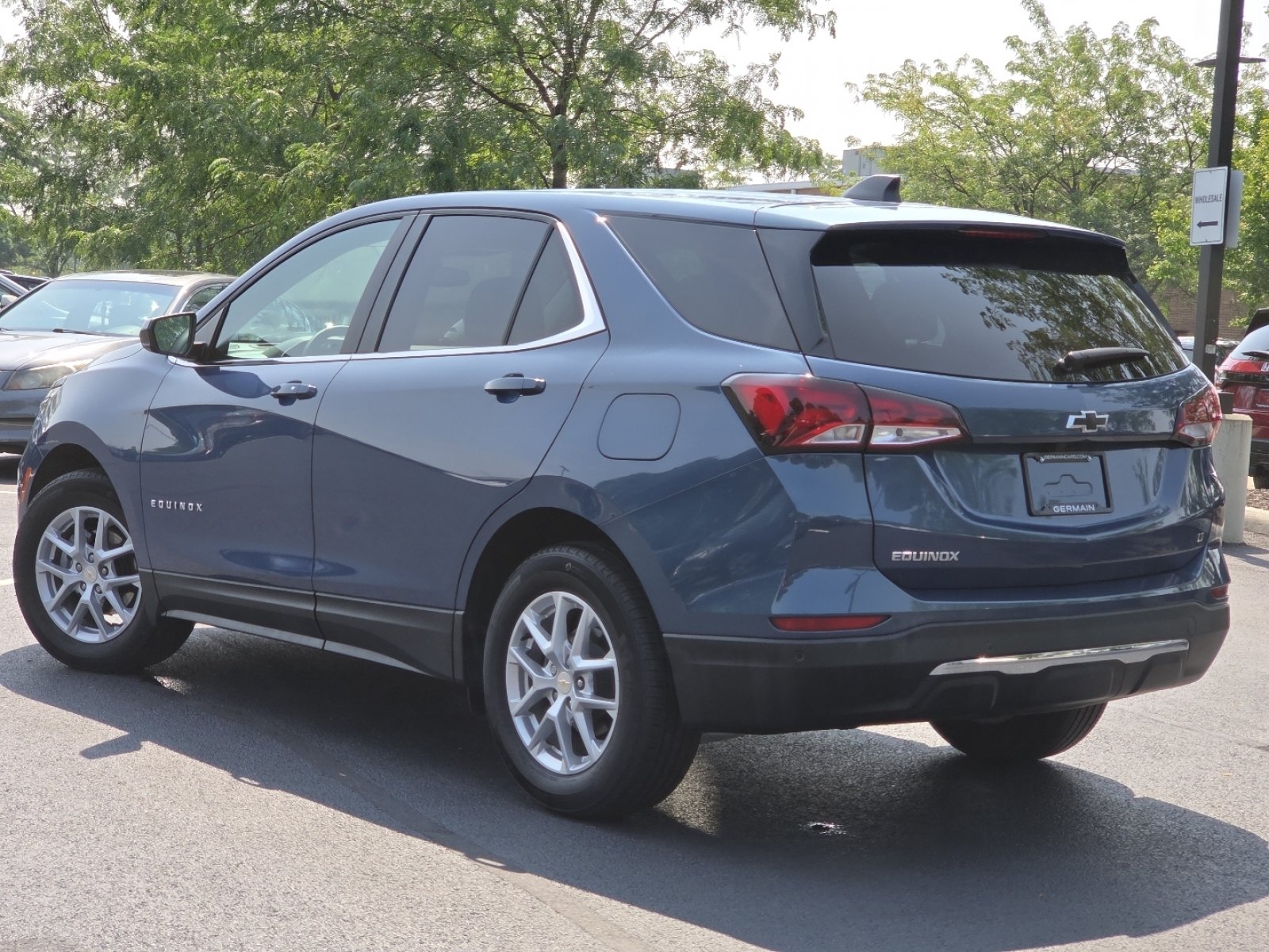 Used 2024 Chevrolet Equinox LT w/ LPO, Floor Liner Package FWD image 18