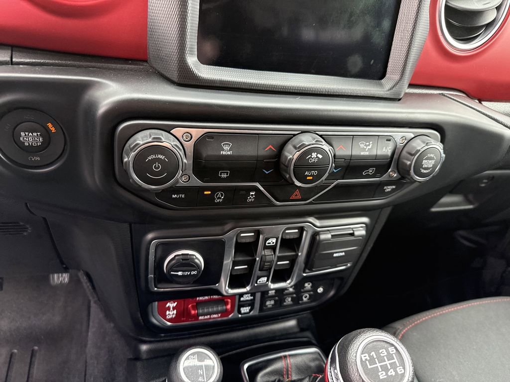 Used 2022 Jeep Wrangler Unlimited Rubicon image 33