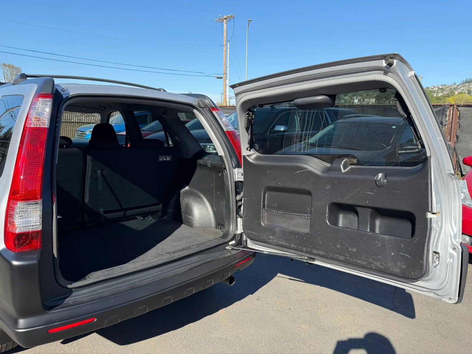 Used 2005 Honda CR-V LX image 10