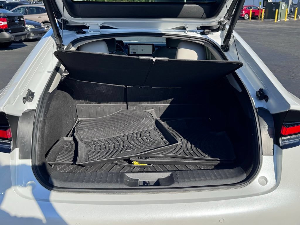 Used 2024 Toyota Prius Limited FWD image 38