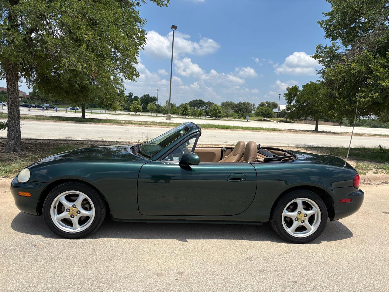 Used 1999 MAZDA MX-5 Miata RWD image 47