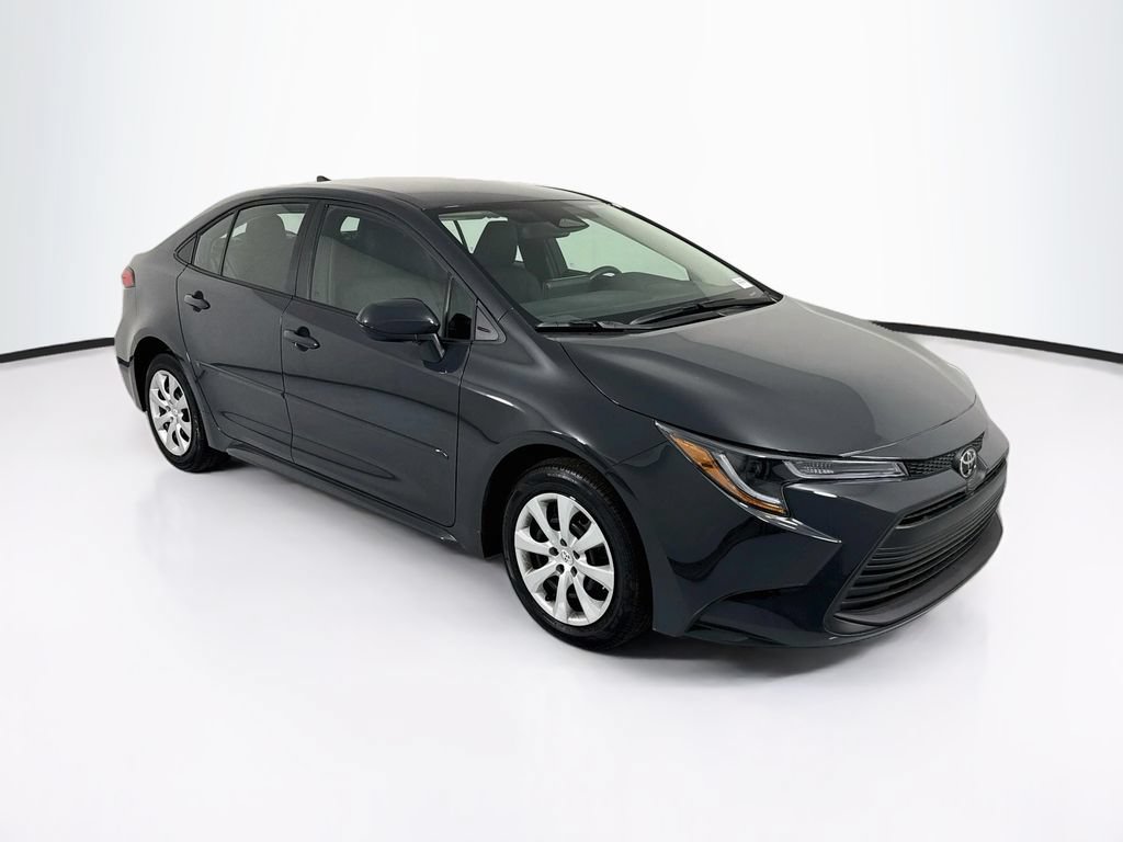 Used 2026 Toyota Corolla LE w/ Carpet Mat Package (TMS) FWD image 3