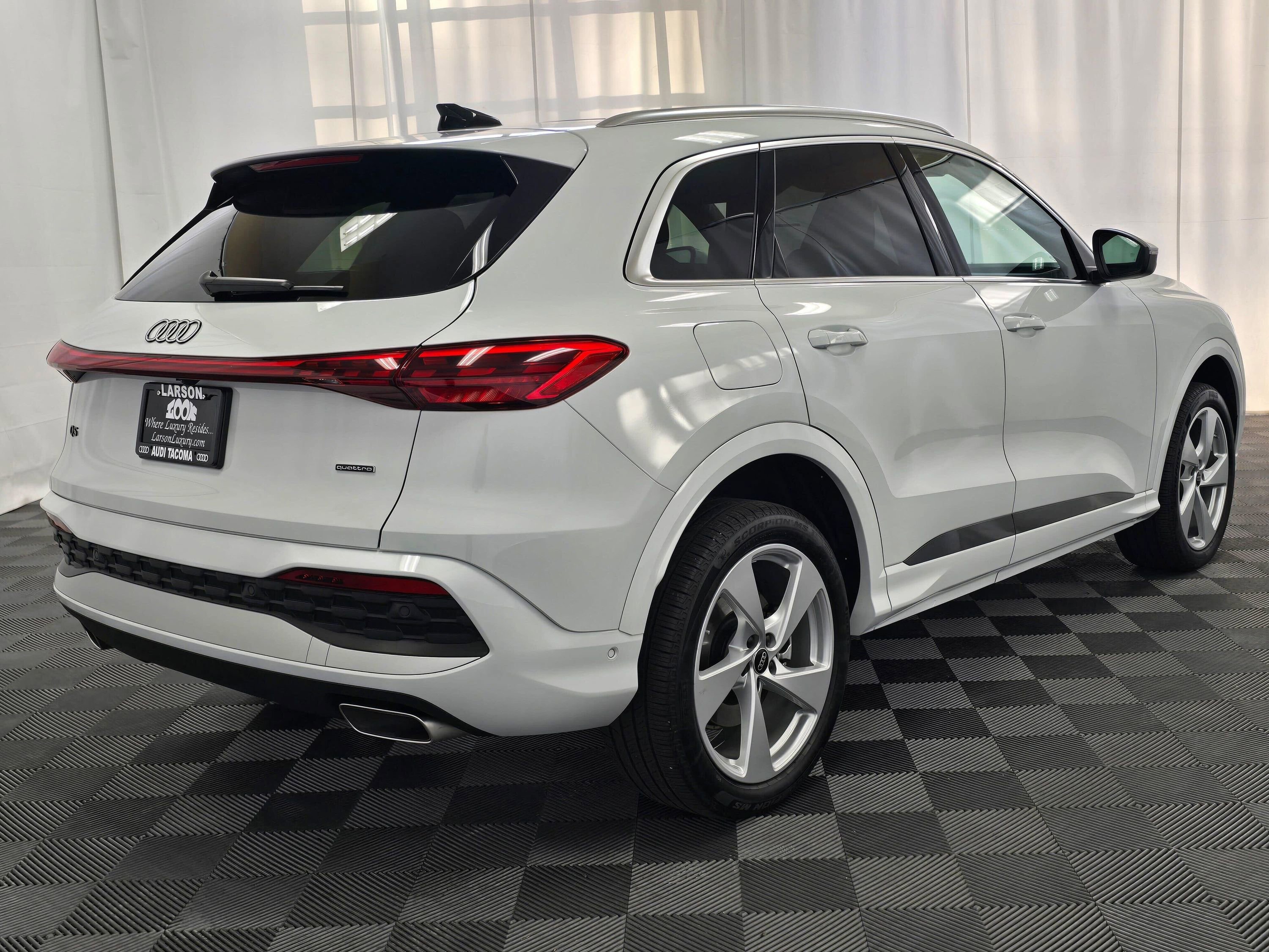 Used 2025 Audi Q5 Premium Plus image 6