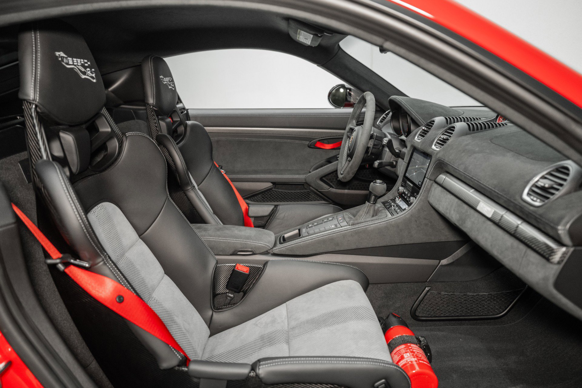Used 2024 Porsche 718 Cayman GT4 RS image 18