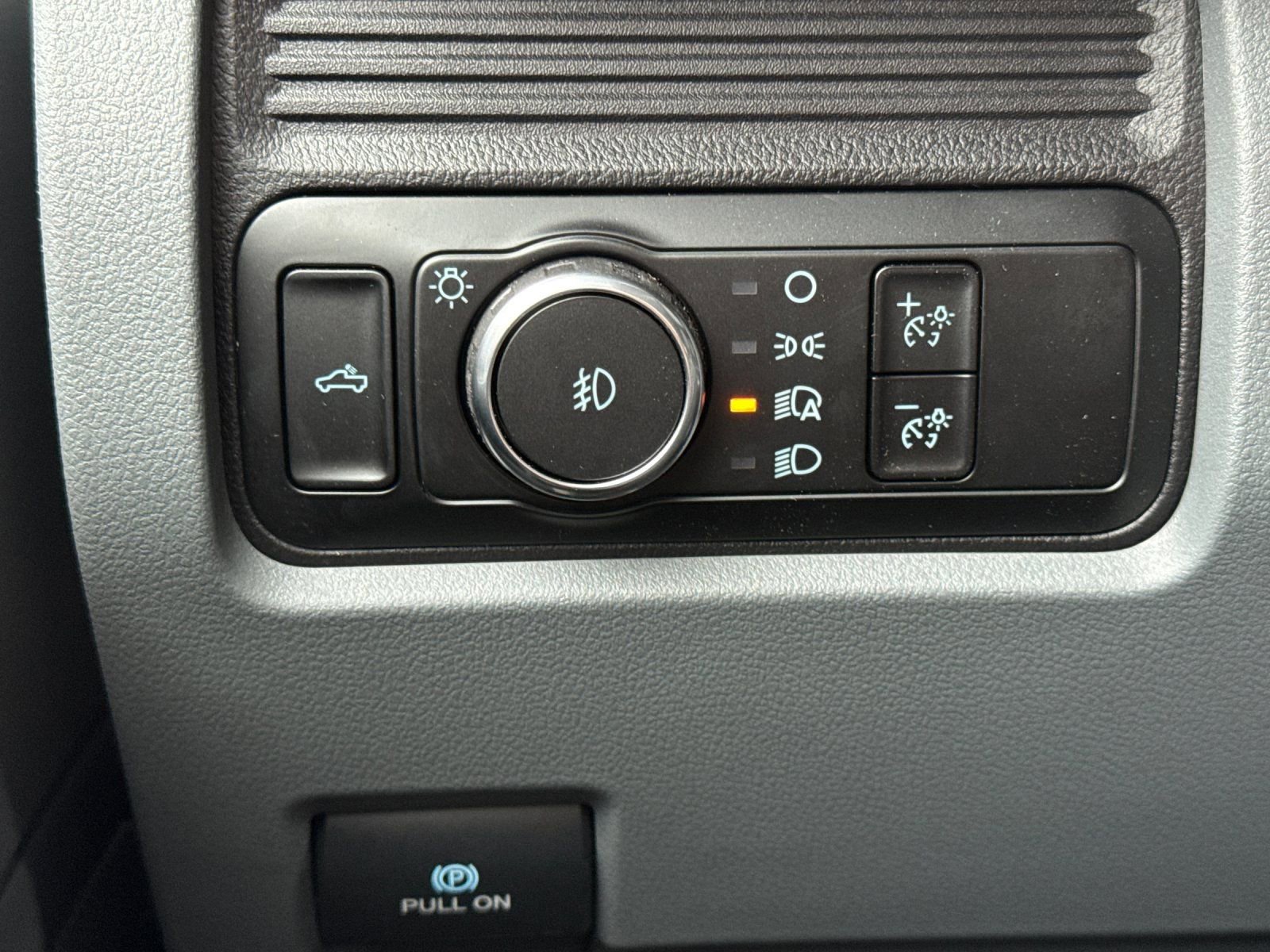 New 2025 Ford F450 XL w/ XL Chrome Package image 25