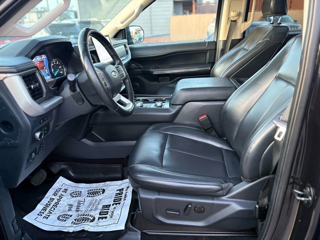 Used 2022 Ford Expedition XLT image 26
