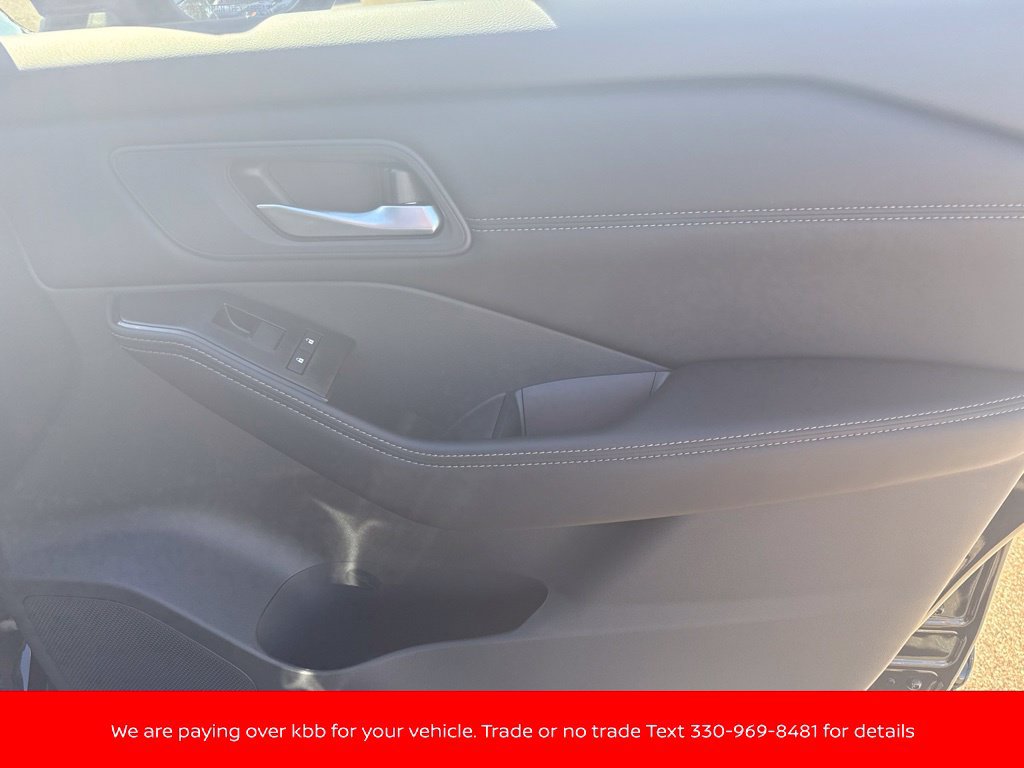 New 2026 Nissan Rogue Dark Armor AWD/4WD image 33