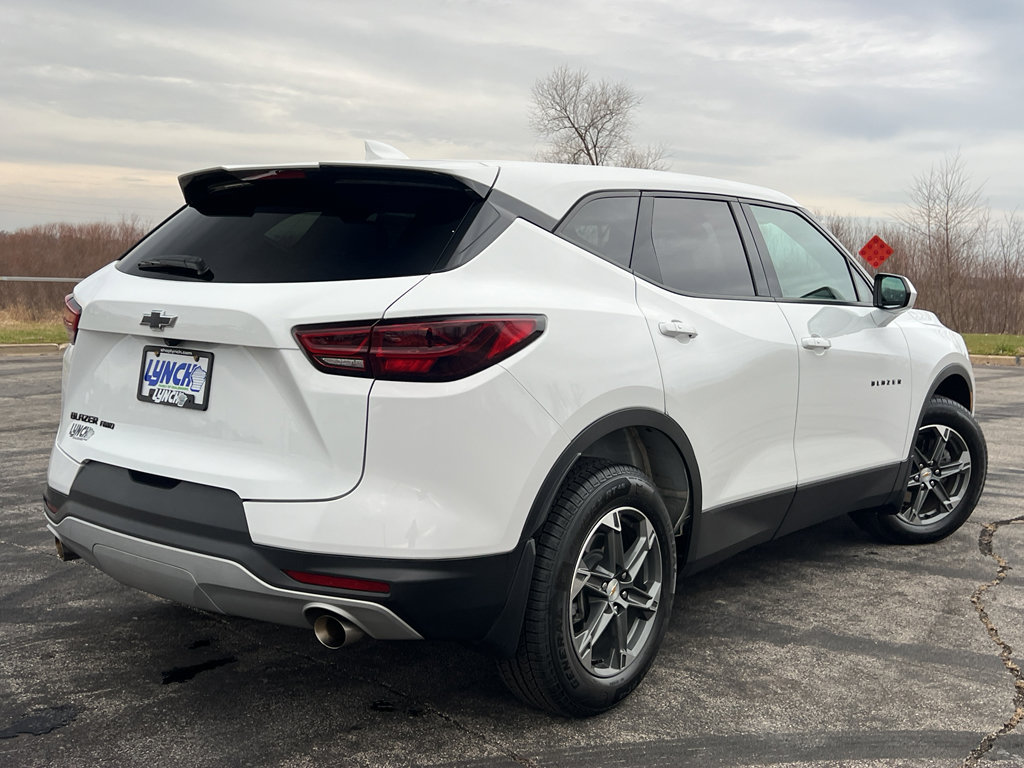 Used 2024 Chevrolet Blazer LT w/ Driver Confidence Package image 4