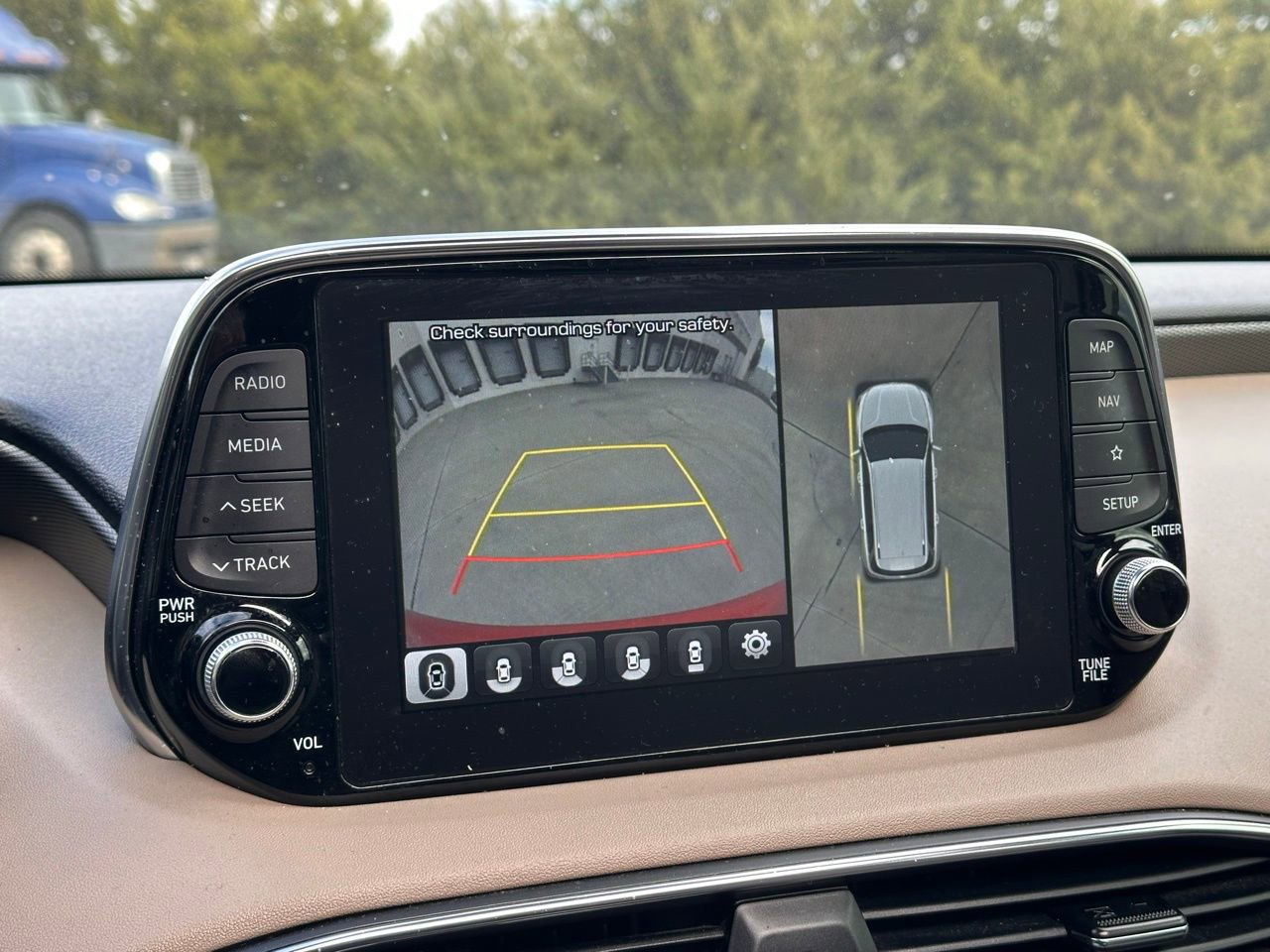 Used 2020 Hyundai Santa Fe Limited image 33