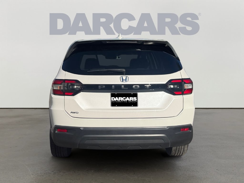 Used 2023 Honda Pilot LX image 6