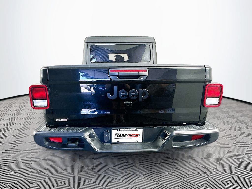 Certified 2020 Jeep Gladiator Sport w/ Quick Order Package 24S AWD/4WD image 10