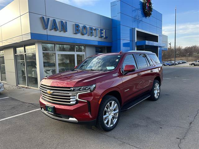 Certified 2024 Chevrolet Tahoe High Country AWD/4WD image 1