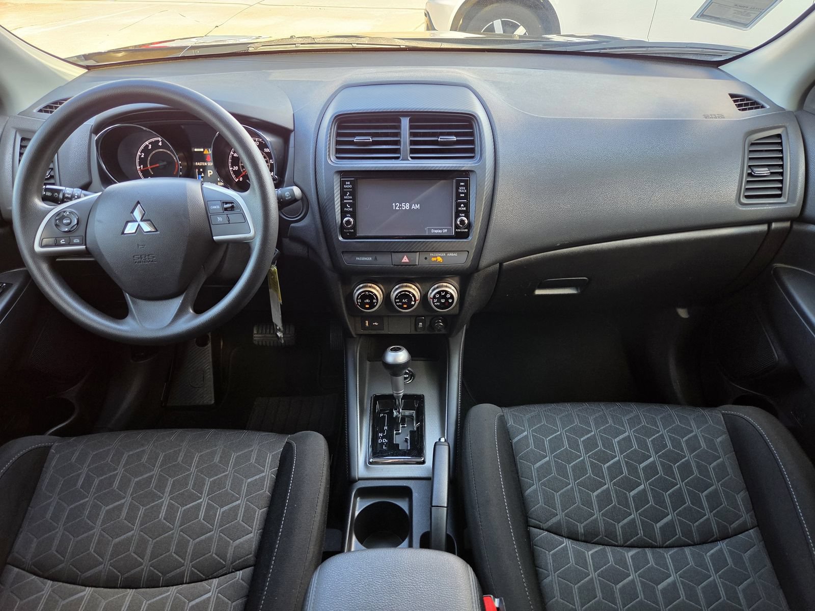 Used 2023 Mitsubishi Outlander Sport SE AWD/4WD image 9