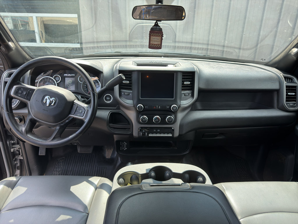 Used 2023 RAM 3500 Tradesman w/ Chrome Appearance Group AWD/4WD image 5