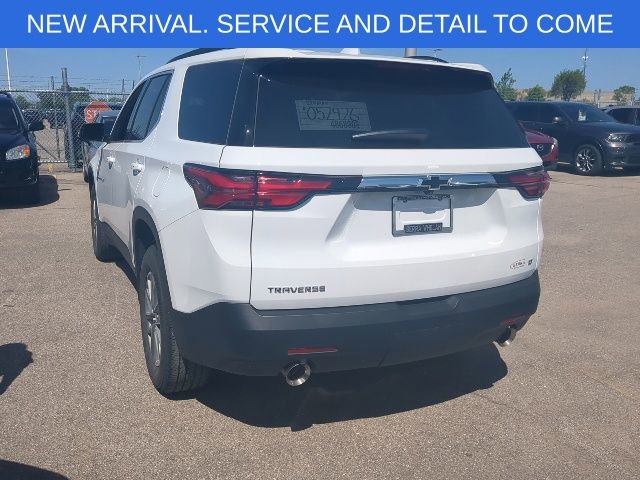 Used 2023 Chevrolet Traverse LT FWD image 3