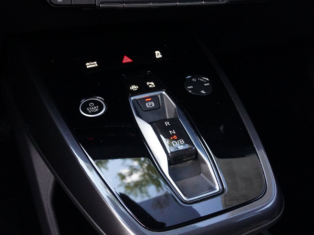 Used 2022 Audi Q4 e-tron Premium Plus AWD/4WD image 53