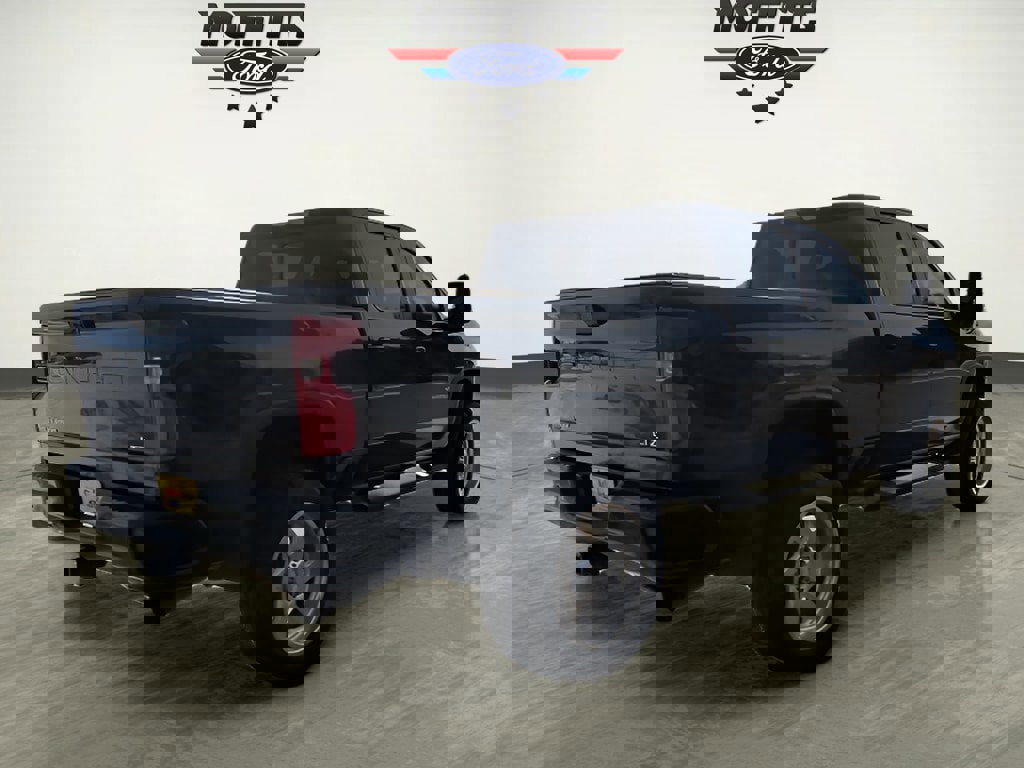 Used 2022 Chevrolet Silverado 2500 LTZ w/ Carhartt Edition image 5