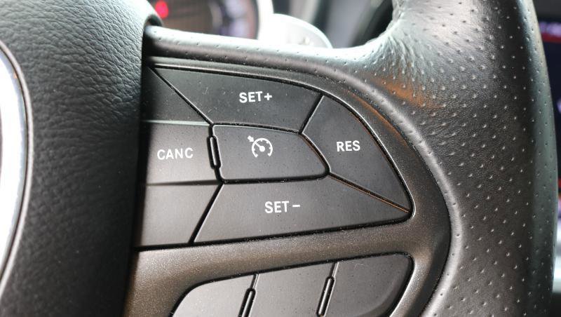 Used 2018 Dodge Challenger R/T Scat Pack RWD image 11