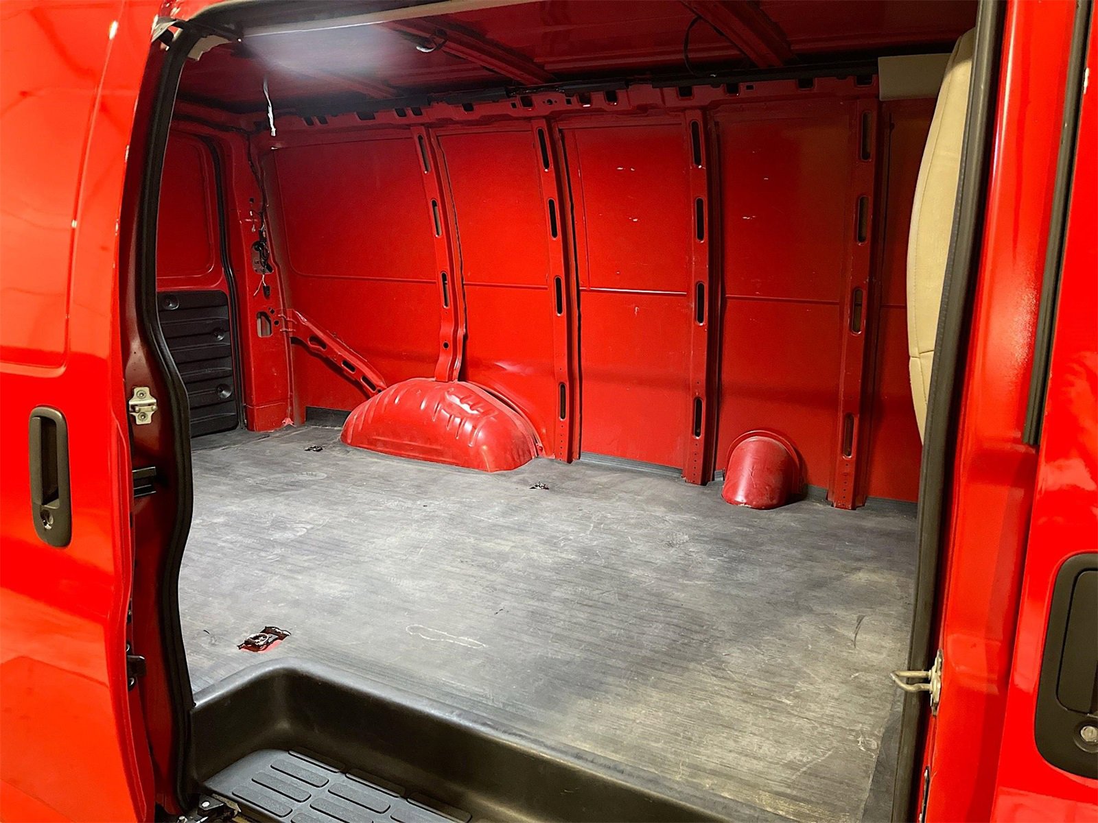 Used 2024 Chevrolet Express 2500 w/ Communications Package image 24