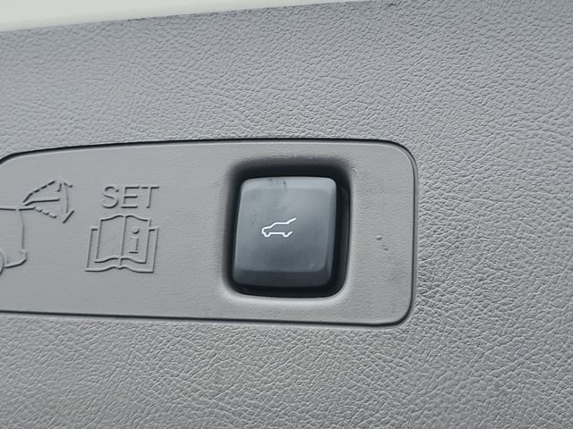 Certified 2023 Lincoln Corsair AWD w/ Equipment Group 101A image 8