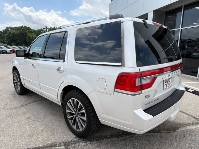 Used 2017 Lincoln Navigator Select AWD/4WD image 5