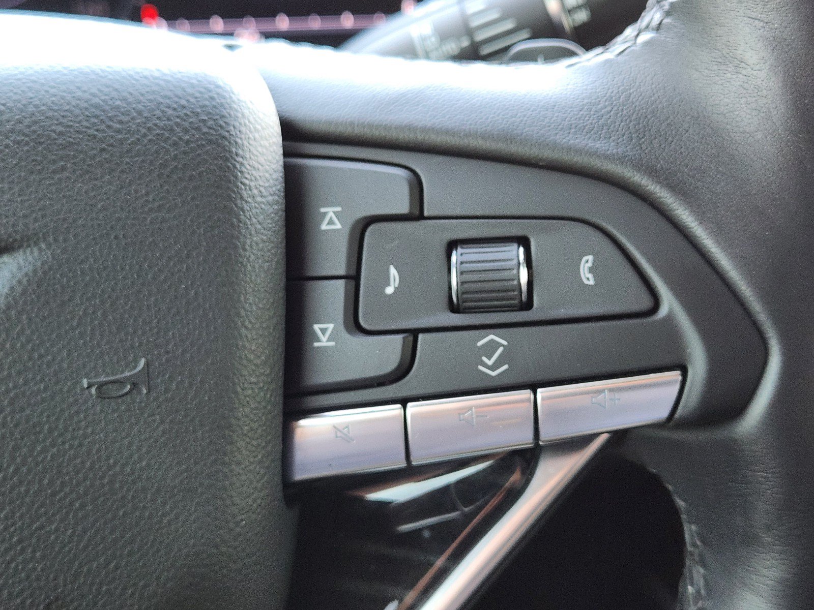 Certified 2024 Cadillac Escalade Sport w/ Touring Package AWD/4WD image 26