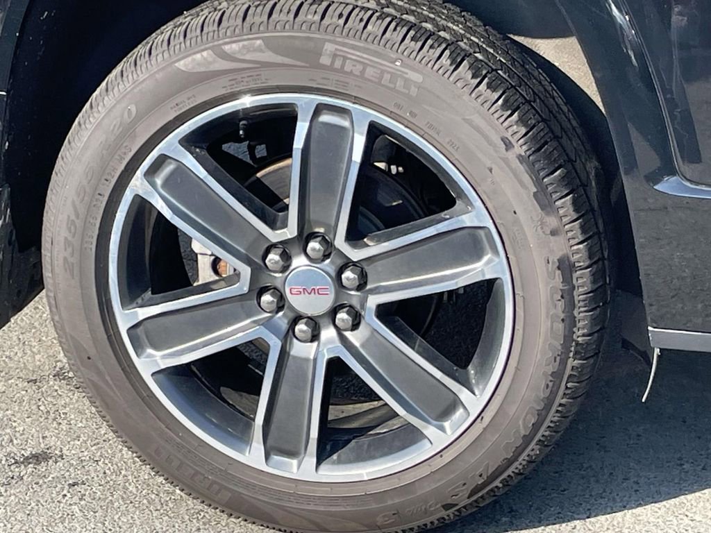 Used 2018 GMC Acadia Denali w/ Technology Package image 12