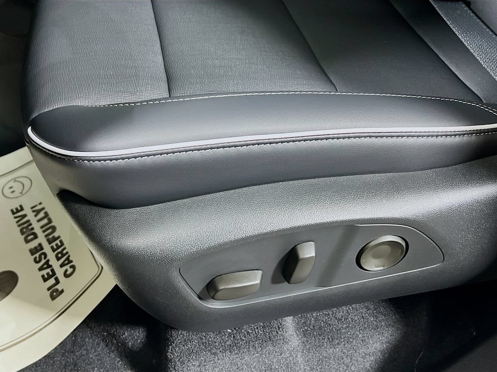 New 2026 Buick Enclave Preferred w/ Power Package FWD image 16