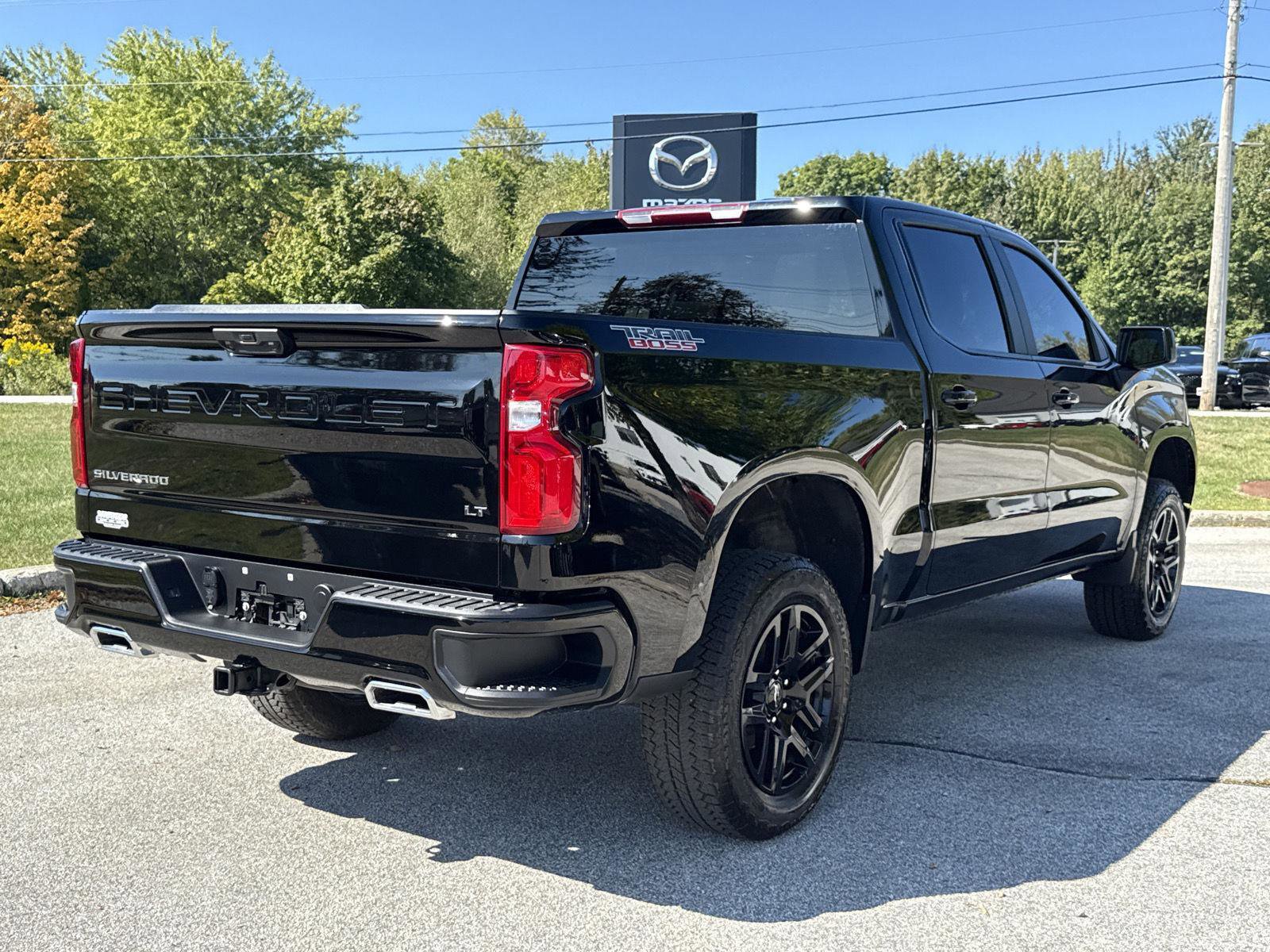 Used 2025 Chevrolet Silverado 1500 LT Trail Boss w/ Protection Package image 10