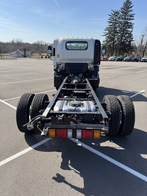 New 2024 Chevrolet Low Cab Forward image 4