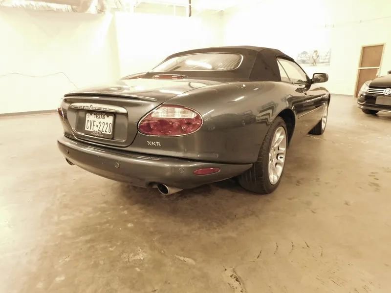 Used 2001 Jaguar XK8 Convertible RWD image 2