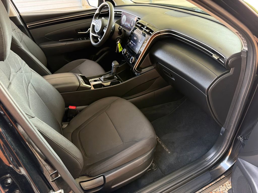 Used 2024 Hyundai Tucson SE image 24