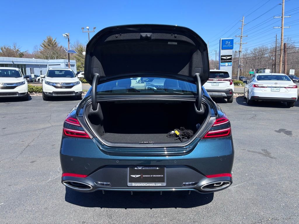 Used 2023 Genesis G70 3.3T w/ Sport Advanced Package image 11